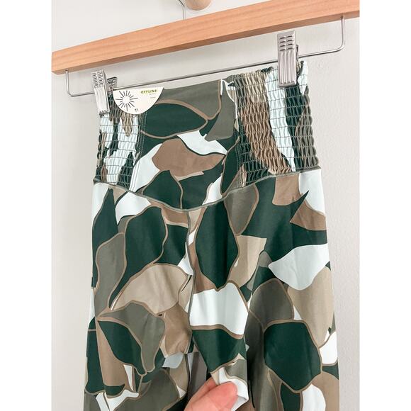 OFFLINE By Aerie Real Me Smocked 7/8 Legging Dusty Seafoam Green Print Sz XS - Picture 6 of 10